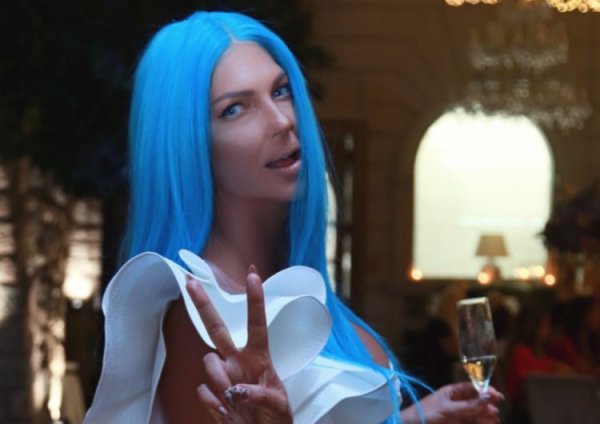 karleusastars-story-on-instagram-uploaded-19-08-2019-21-12-gmt-e1566325074660-750x530