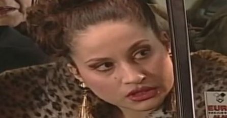 GLUMILA JE ŽENU TIKE ŠPICA U SERIJI "PORODIČNO BLAGO": Povukla se iz javnosti, a pogledajte kako DANAS IZGLEDA!