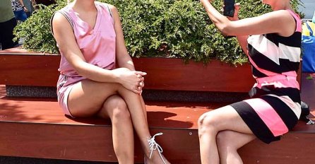 LUNA OBJAVILA SLIKU IZ SARAJEVA, A SVI JOJ GLEDAJU U NOGE: Pogledajte šta je obukla, KAKAV JE OVO HOROR?