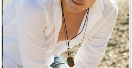 Žene poludjele za njim! Ovakvog mistera još nismo imali: LIJEP I PAMETAN, IMA IQ 181