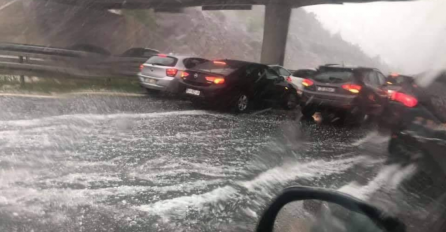 SNAŽNA OLUJA RUŠILA SVE PRED SOBOM, POHALARA JUŽNI DIO ZEMLJE: Temperatura pala za 17 stepeni, a evo ŠTA NAS SUTRA ČEKA!