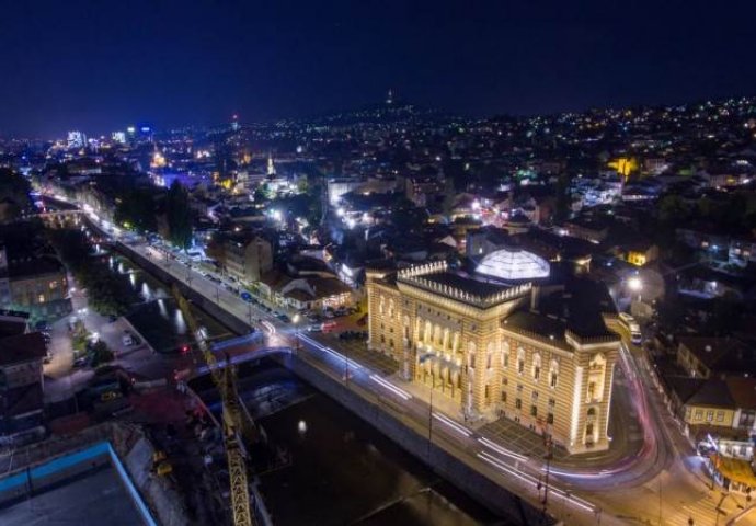 Sarajevo: Gradska Vijećnica sija u novom ruhu
