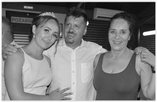 screen-shot-08-27-19-at-04-27-pm