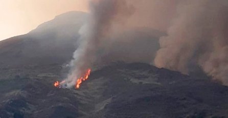 MJEŠTANI OTOKA UZNEMIRENI: Aktivirao se vulkan, počeo da izbacuje lavu
