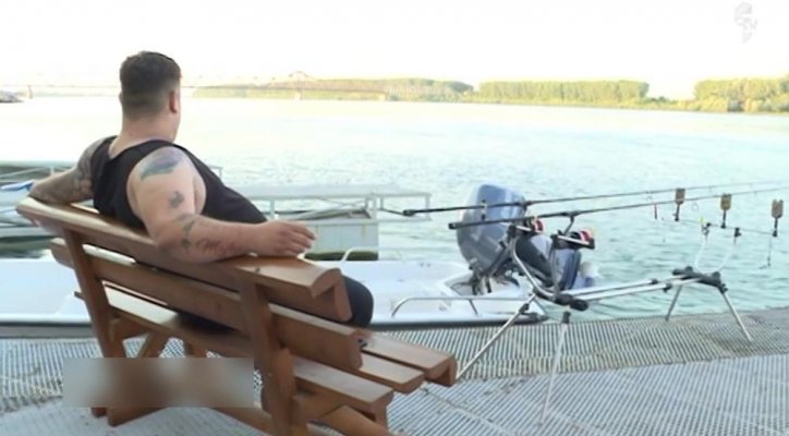 1966415-screenshot-152-censored-ff