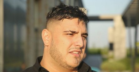 VJEŠTAČKI KUK NAJUGROŽENIJI, DARKU LAZIĆU OTKAZUJU SRCE I BUBREZI, A EVO ŠTA RADI NJEGOVA BIVŠA ŽENA: Objavila snimak, EVO KO JE SA NJOM!