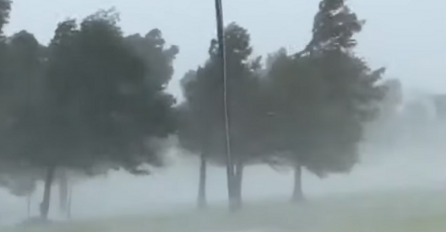 GRMLJAVINA I VJETAR SVE OPUSTOŠILI, SNAŽNO NEVRIJEME POGODILO GRAD NA SJEVERU ZEMLJE: Evo šta nas tek sutra čeka!