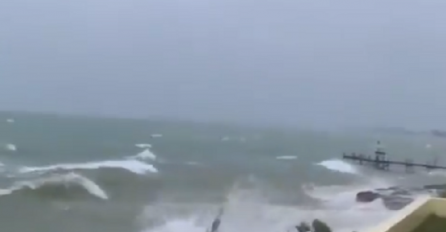 UPRAVO JE POČELA RAZARATI NAJSNAŽNIJA OLUJA: Vlasti izdale zastrašujuće UPOZORENJE!