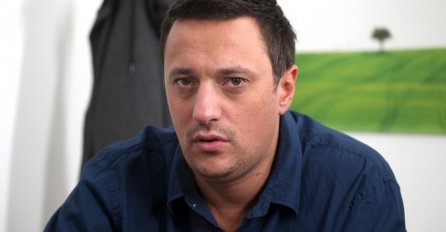 ANDRIJA MILOŠEVIĆ OBJAVIO NAJLUĐU FOTKU DO SADA: Tagovao djevojku i NASMIJAO REGION! INSTAGRAM SE USIJAO OD KOMENTARA! FOTO