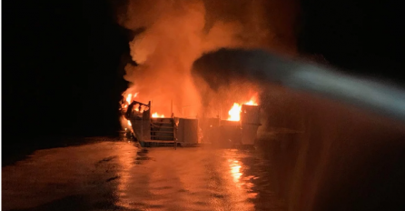 Ronioci našli 25 tijela u izgorjelom i potonulom brodu, za 9 se još traga