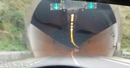 OPTIČKA ILUZIJA KOJA JE NASMIJALA ČITAV INTERNET: Šta vi vidite na ovoj fotografiji?