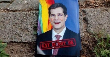 SARAJEVO: Osvanule fotografije protiv Bh. povorke ponosa sa slikom Erica Nelsona