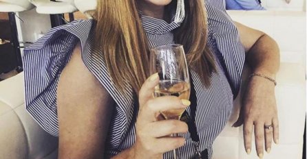 VELIKA TUGA, VODITELJICA NA SAMRTI NAPISALA DIRLJIVU OPROŠTAJNU PORUKU: Ovo slama srca!