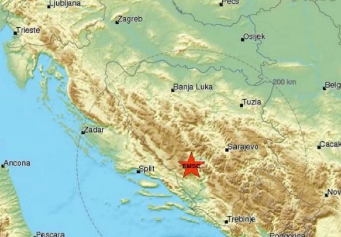 Zemljotres pogodio jug Bosne i Hercegovine! Padale su cigle s krova! Građani u panici istrčali na ulicu! Podrhtavanje se osjetilo sve do Dalmacije