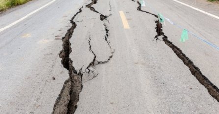 TRESAO SE REGION, JAK ZEMLJOTRES POGODIO BALKAN: Građani uznemireni, čekaju se informacije o NAJGOREM!