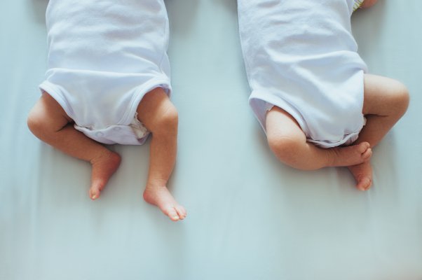 twins-baby-surrogate