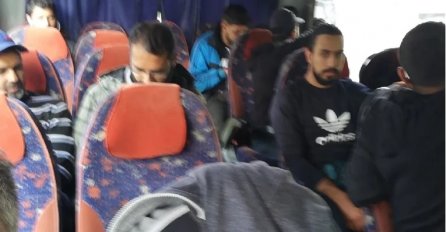 Vozač u BiH smjestio migrante u zadnji dio autobusa "da se ne miješaju s putnicima"