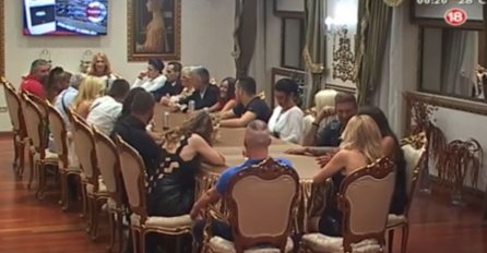 TRUDNICA UŠLA U PAROVE I POKAZALA OGROMAN STOMAK, PORODIT ĆE SE PRED KAMERAMA: Svi su samo u nju gledali!