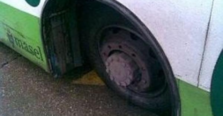 Video: Autobusu otpao točak kod Jablanice