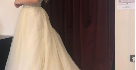 SELMA BAJRAMI U VJENČANICI, INTERNET GORI: Nakon propalog braka, PONOVO U BIJELOM, A MLADOŽENJA?! (FOTO)