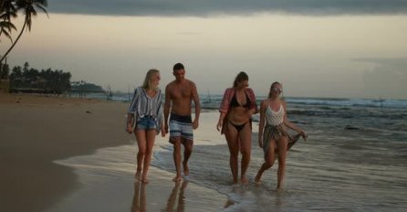 "Otišao sam na ljetovanje i na plaži neke djevojke započeše razgovor sa mnom.."