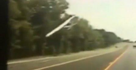 TRAGEDIJA! SRUŠIO SE AVION, IMA MRTVIH: Policija traga za preživjelima