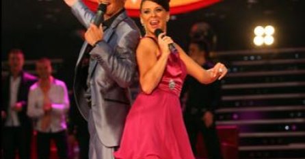 NISU JOJ PREDVIĐALI USPJEH A SADA JEDNA OD NAJBOLJIH PJEVAČICA: Pogledajte kako je izgledala na POČETKU( FOTO)