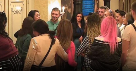 ISPLIVALE VIJESTI O NJENOJ TRUDNOĆI, NEĆE MOĆI BEZ NJEGA!ON JE IZBAČEN IZ PAROVA: Kada je saznala svijet joj se SRUŠIO! (FOTO)