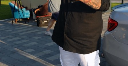 OD OVE CIFRE ĆE VAM ZAMANTATI!NEĆETE VJEROVATI ŠTA SE DESILO POSLIJE SVADBE NA KOJOJ JE  DARKO LAZIĆ PJEVAO : Kada su probrojali bakšiš svi su bili ŠOKIRANI!