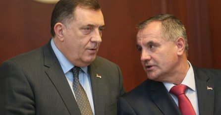 MEKTIĆ BRUTALNO RASPALIO PO PREMIJERU: „Je*o mater ako ti išta znaš šta se događa u Republici Srpskoj. Ti si samo za pečeno prase i polaganje…“