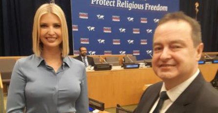 TRUMPOVA KĆERKA IVANKA BEZ GRUDNJAKA RUKOVALA SE SA IVICOM DAČIĆEM: Njegova reakcija je HIT, SRBIJA PLAČE OD SMIJEHA! (FOTO)