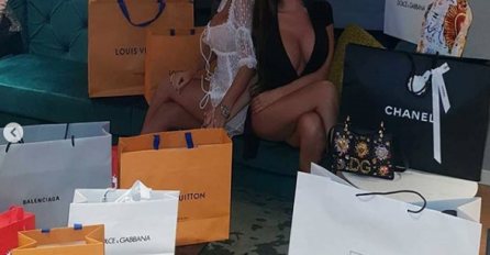 POHVALILA SE ČIZMAMA OD 20.000 KM! SORAJA potrošila 45.000 KM,  ZAVRTIT ĆE VAM SE  U GLAVI OD KRISTALA! A kada vidite šta je ANA KORAĆ pazarila...GODINAMA  ĆE SE OPORAVLJATI OD OVOG SHOPPINGA!