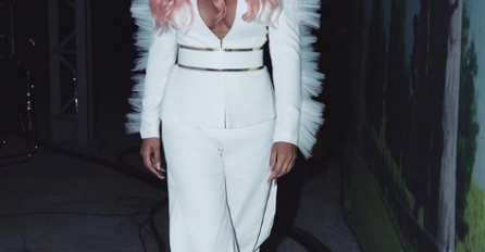 JELENA KARLEUŠA NIKADA IZAZOVNIJA! Odjeća vrijedi ČITAVO BOGATSTVO,  SVI GLEDAJU SAMO OVO! Duško uživa u PRIZORU! FOTO