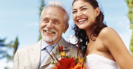 OSTAVIO JE ŽENU I ZAPOČEO VEZU SA MLAĐOM DJEVOJKOM: Godinu dana kasnije uništen mu je život, a evo i zašto