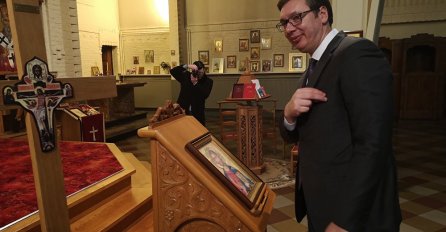 DOKUMENT KOJEG SE VUČIĆ SRAMI I DAN DANAS: Evo dokaza da su se njegovi preci odrekli pravoslavlja (FOTO)