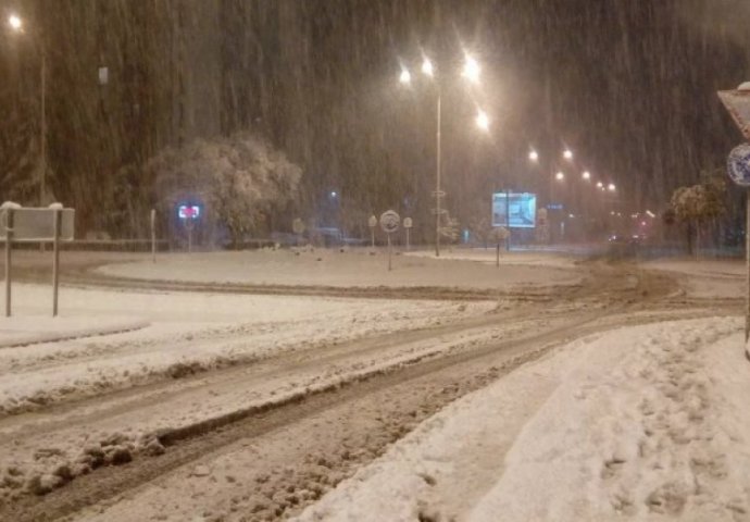 SNIJEG PADA U AUSTRIJI, DANAS ĆE SE ZABIJELITI BALKAN:Objavljena dugoročna vremenska prognoza -  STIŽE SNIJEG I PRAVA ZIMA!