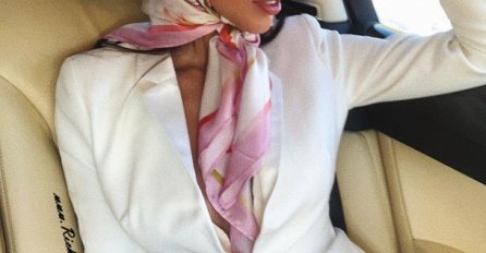 "Prije mjesec sam se zaposlila i moj šef je od prvog dana.."