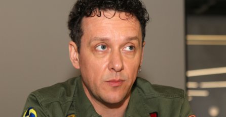 DžENAN LONČAREVIĆ O  DRUŠTVENIM MREŽAMA,  DjEVOJKE GA MUVAJU IAKO JE OŽENJEN: Priča otvoreno i bez TAJNI!