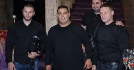 DARKU LAZIĆU PRIJETI OPASNOST, STRAHUJE ZA ŽIVOT?! Bez obezbjeđenja nigdje ne ide, a pogledajte koliko ih plaća mjesečno!