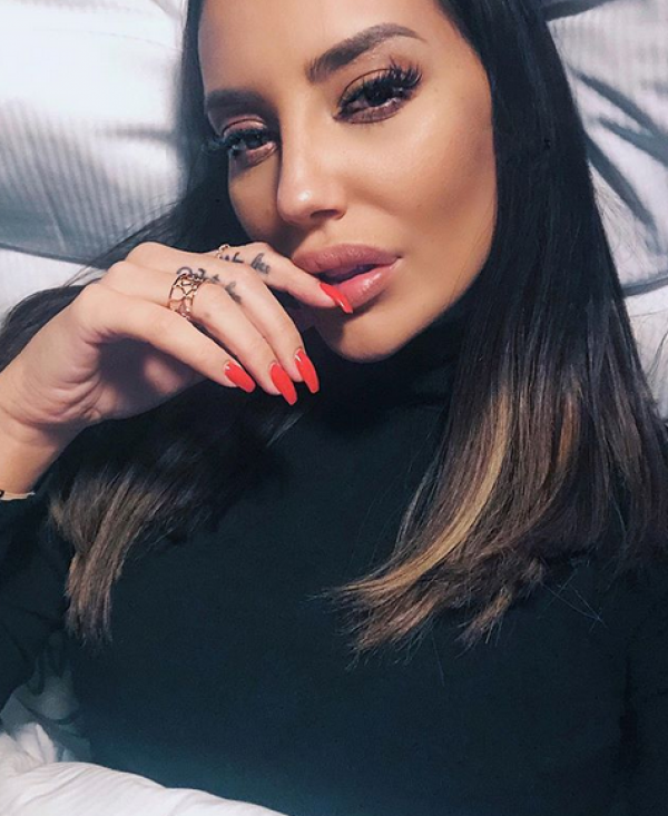 49c96c4064ef1daa6e7d47ead9a694b4