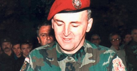 UHAPŠEN ARKAN DOK JE PLJAČKAO ZLATARU! Fotografi slikali kao ludi, a OVO je nikada viđena SLIKA! 