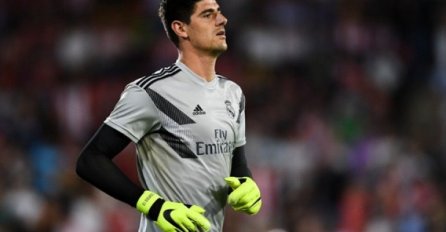 NOĆ KAO IZ HORORA: Evo zbog čega je Thibaut Courtois izašao na poluvremenu protiv Club Bruggea!