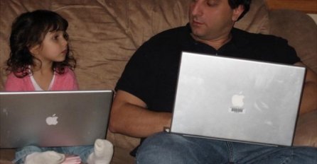 TATA I KĆERKA SU SE SLIKALI U ISTOJ POZI 2007, 2014 i 2019. GODINE: Ona je porasla, a JEDAN DETALJ u vezi tate je IMPRESIVAN!