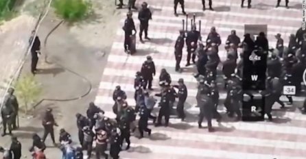 VIŠE NEGO POTRESNI SNIMCI ŠOKIRALI ČAK I AMERIKANCE - I KAMEN BI ZAPLAKAO Ovako se Kinezi iživljavaju nad muslimanima (VIDEO)