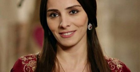 GLUMILA JE MAHIDEVRAN U SERIJI "SULEJMAN VELIČANSTVENI": Čekajte da vidite kako izgleda 8 GODINA poslije snimanja, NEVJEROVATNA PROMJENA!