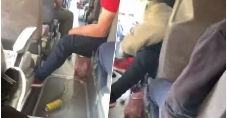 NESVAKIDAŠNJA SITUACIJA: Pijan maltretirao PUTNIKE, tražio od VOZAČA da zaustavi autobus i da mu DOHVATI PIVO, a onda je nastao HAOS (VIDEO)