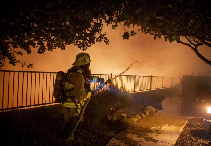 Borba s požarima: Australija sprema evakuaciju 250.000 ljudi