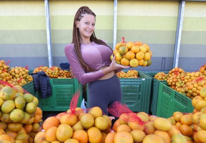 SAD JE S FILIPOM U VEZI - ČEKAJTE DA VIDITE KAKO IZGLEDA NAKON PLASTIČNIH OPERACIJA: Nećete je moći prepoznati (FOTO)