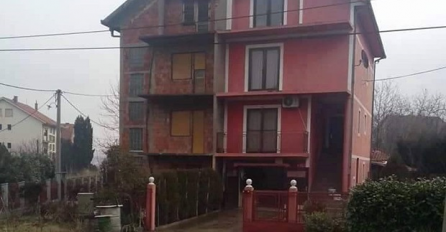 OVA FOTOGRAFIJA JE HIT NA INTERNETU! Kuća dva brata: Jedan RADI U NJEMAČKOJ a drugi u Bosni kod privatnika