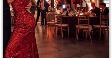 Procurila fotografija: CECA U DRUŠTVU MUŠKARCA U LUKSUZNOJ HOTELSKOJ SOBI! A tek kad čujte ko je on